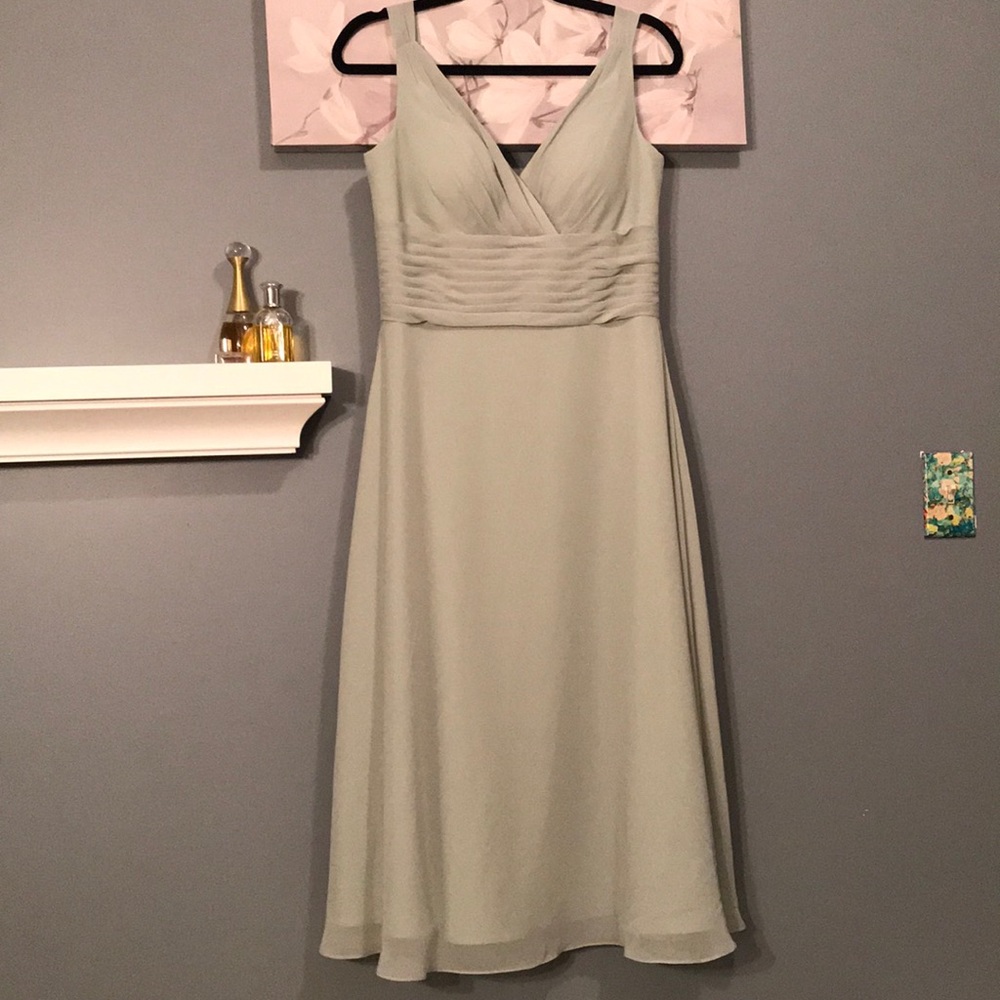 Azazie Jayla in dusty sage size 10